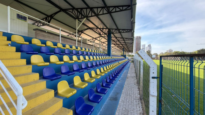 AABB Palmas instala novos bancos nas arquibancadas e reforça conforto e organização